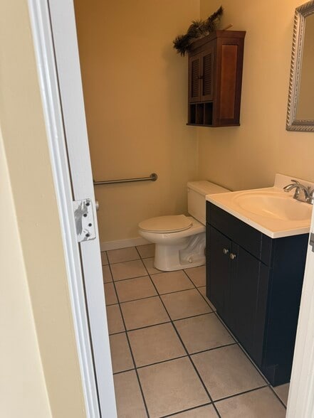 More Photos Of 1500 E Katella Ave, Orange Medical For Lease