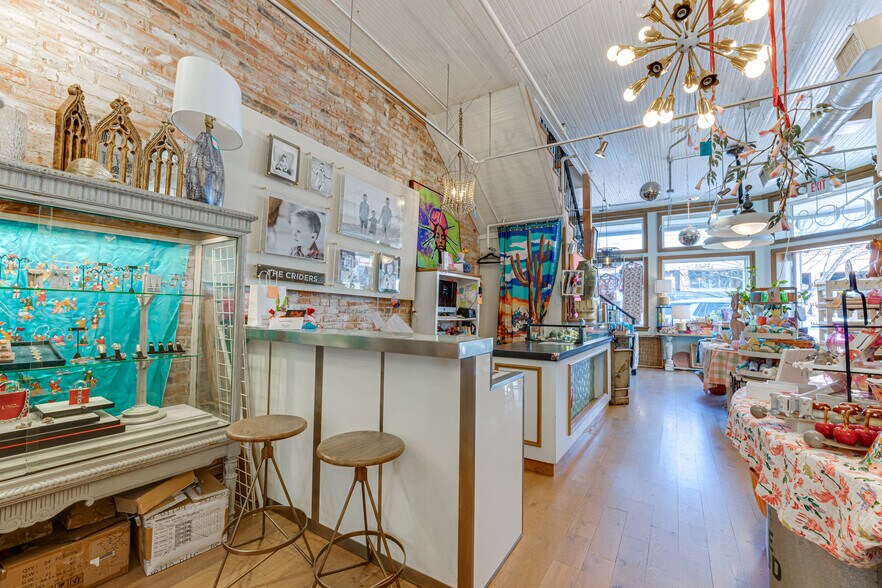 More Photos Of 1008 E 15th St, Plano Storefront Retail Office For Sale