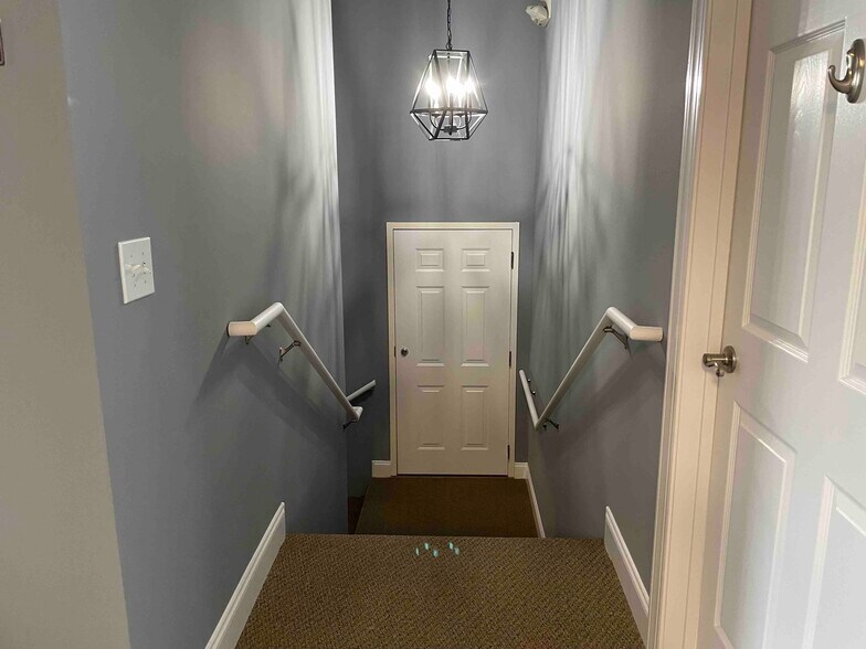 More Photos Of 3950 Cobb Pky NW, Acworth Office For Lease