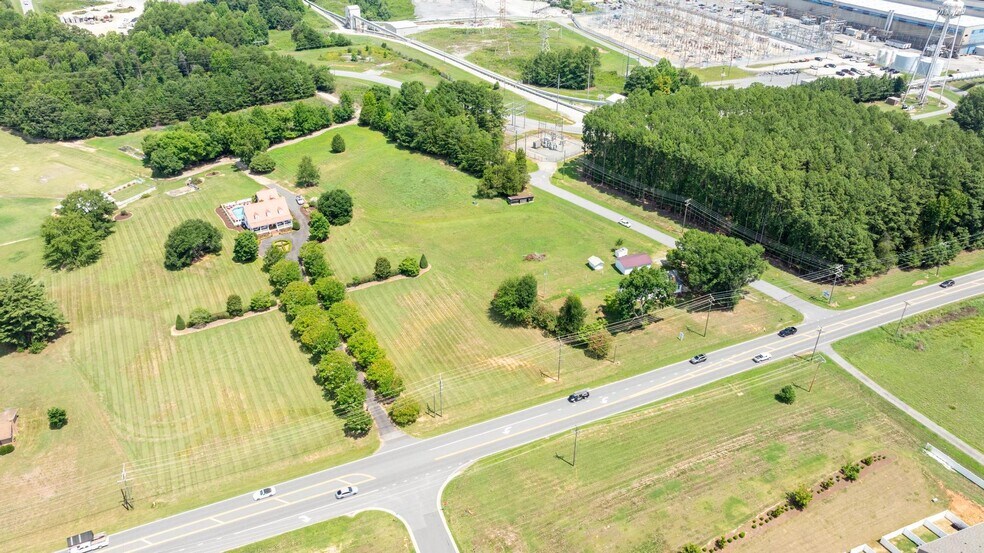 More Photos Of 8226 NC Highway 150 E, Terrell General Retail For Sale