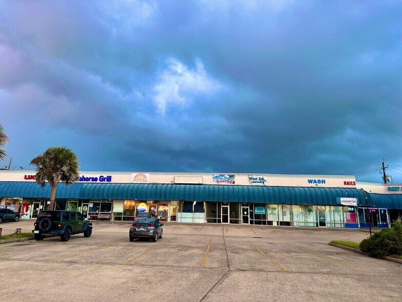 More Photos Of 3802 Cove View Blvd, Galveston Convenience Store For Sale