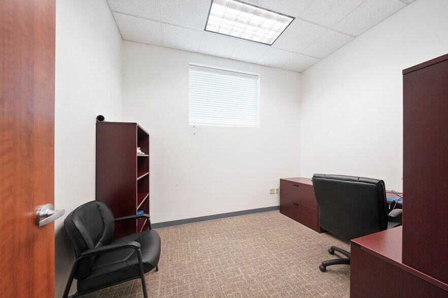 More Photos Of 25403 Katy Mills Pky, Katy Office For Sale