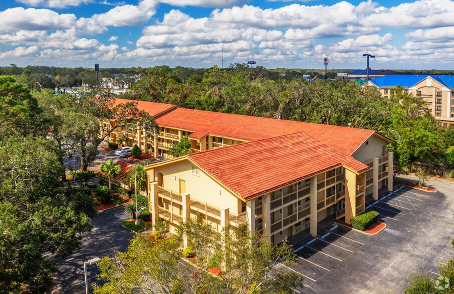 More Photos Of 7750 Davis Hwy, Pensacola Hotel For Sale