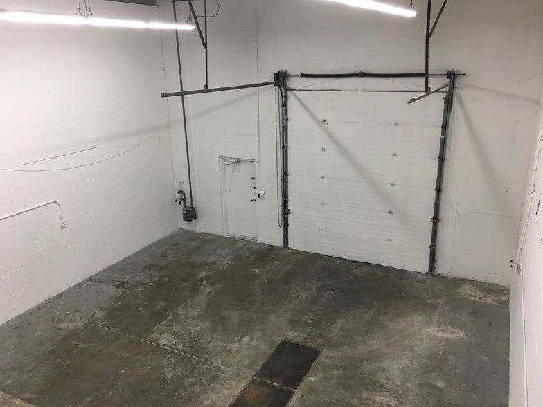 More Photos Of 12726-12832 141st St NW, Edmonton Flex For Sale