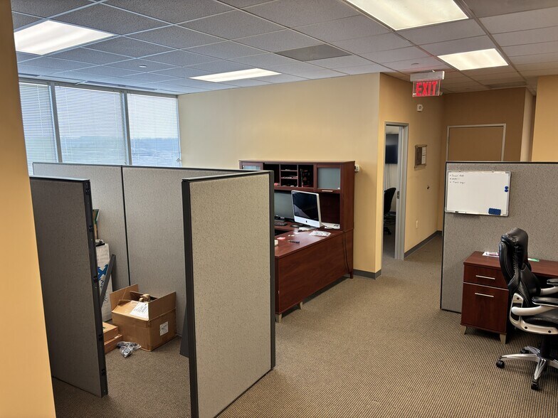 More Photos Of 44790 Maynard Sq, Ashburn Office For Sale