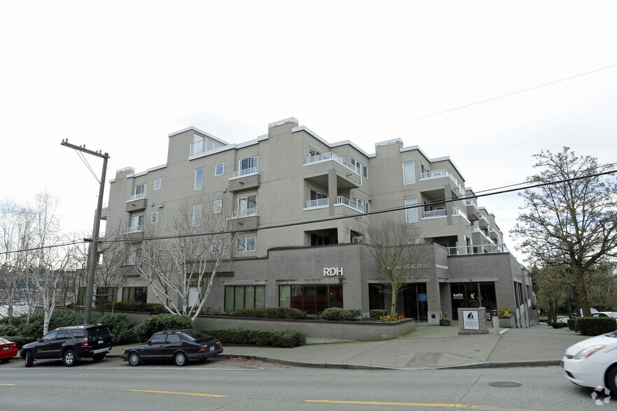 More Photos Of 3300 Meridian Ave N, Seattle Office Residential For Lease