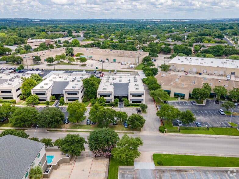 More Photos Of 14310 Northbrook Dr, San Antonio Office For Lease