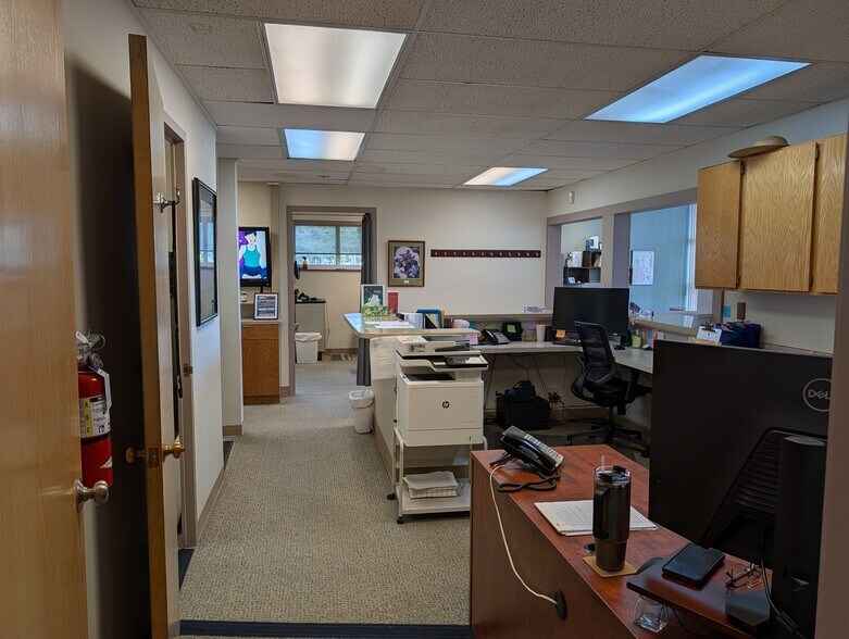 More Photos Of 700 Murdock St, Sedro Woolley Office For Sale
