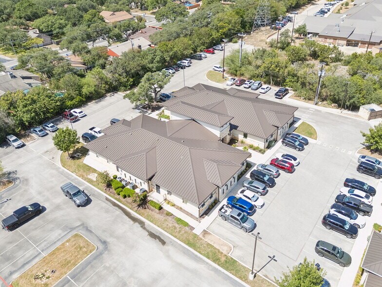 More Photos Of 4358 Lockhill Selma Rd, Shavano Park Medical For Lease