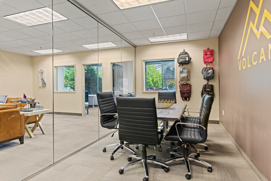 More Photos Of 5255 N Edgewood Dr, Provo Office For Lease