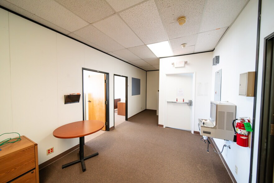 More Photos Of 1550 N Norma St, Ridgecrest Office For Lease
