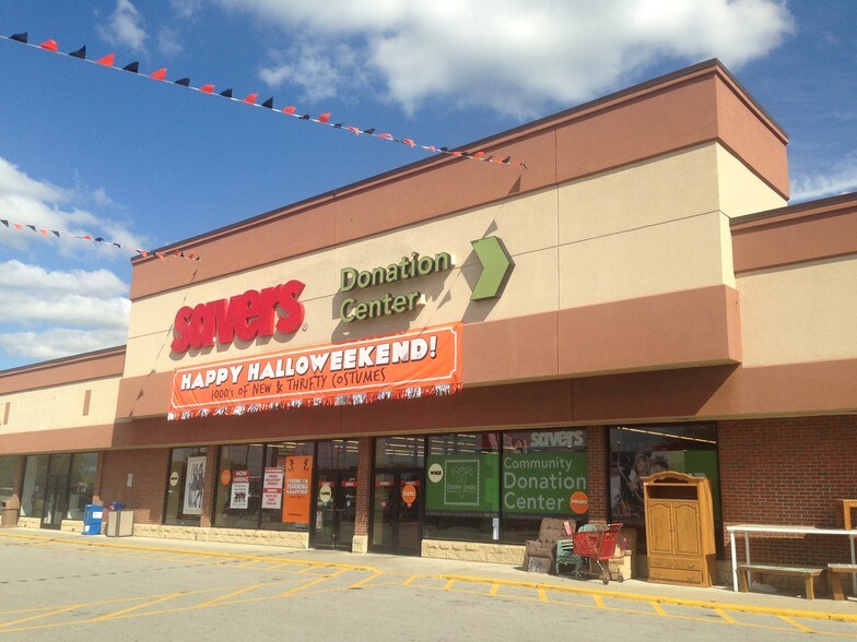 More Photos Of 2505-2527 S Reynolds Rd, Toledo Unknown For Lease