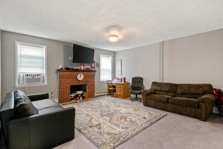 More Photos Of 95 Nutt Rd, Phoenixville Restaurant For Sale