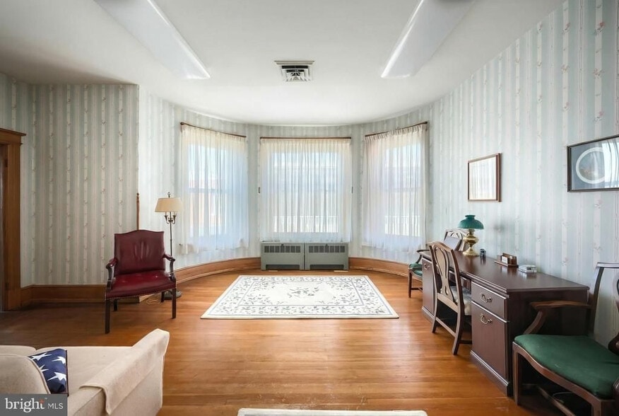 More Photos Of 119 Baltimore St, Hanover Office Residential For Sale