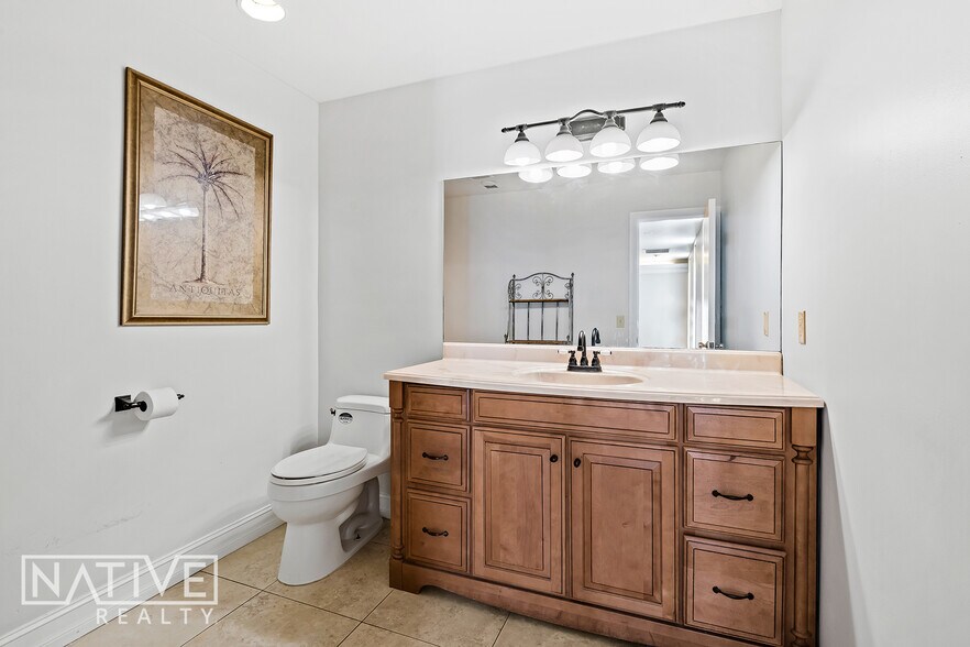 More Photos Of 2817 E Oakland Park Blvd, Fort Lauderdale Office For Sale