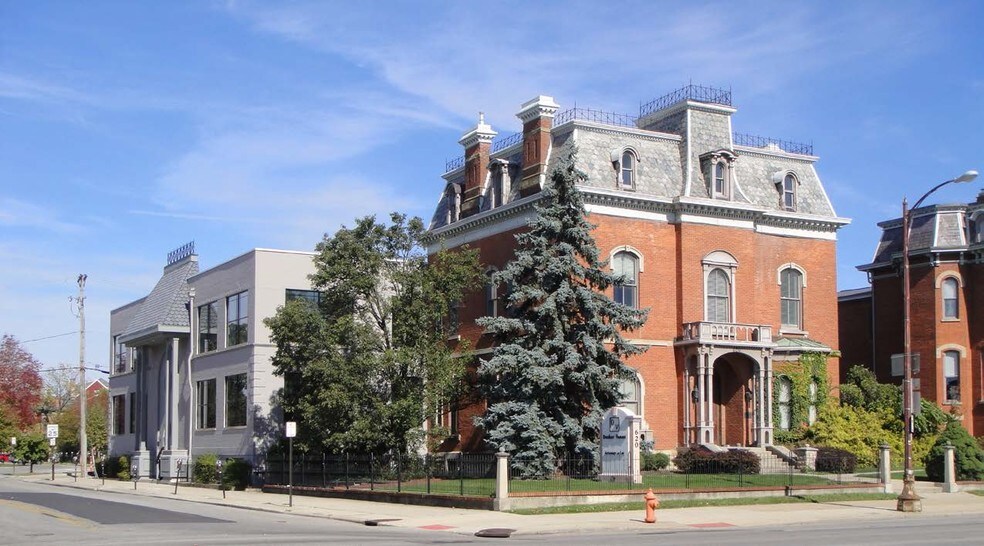 More Photos Of 620 E Broad St, Columbus Office For Sale