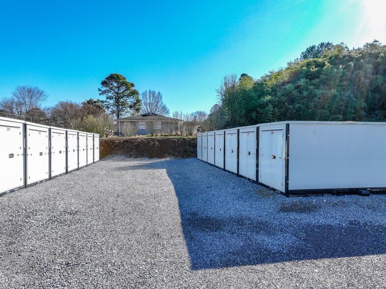 More Photos Of 3832 Morganton Rd, Maryville Self Storage For Sale