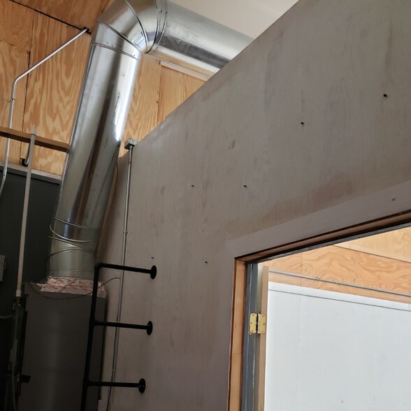 More Photos Of 1215 Sam Houston Ave, Huntsville Storefront Retail Office For Lease