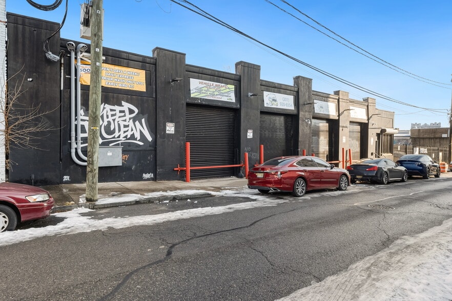 More Photos Of 104-110 Harrison Ave, Jersey City Warehouse For Lease