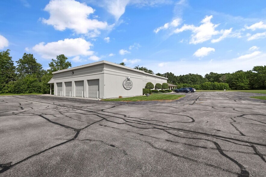 More Photos Of 1460 A Woodville Rd, Millbury Freestanding For Sale