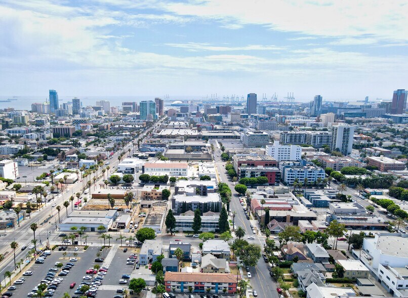More Photos Of 1598 Long Beach Blvd, Long Beach Storefront Retail Office For Sale