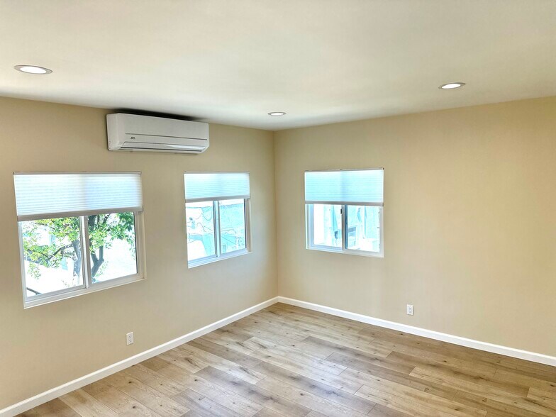 More Photos Of 3803 Seneca Ave, Los Angeles Apartments For Sale