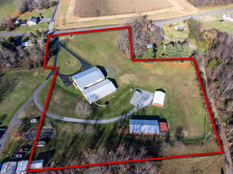 More Photos Of 8 Rainbow Ln, Waynesboro Assisted Living For Sale