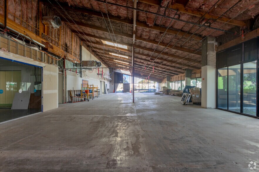 More Photos Of 195 S Milpitas Blvd, Milpitas Research And Development For Lease