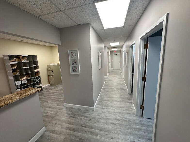 More Photos Of 13005 Southern Blvd, Loxahatchee Medical For Sale