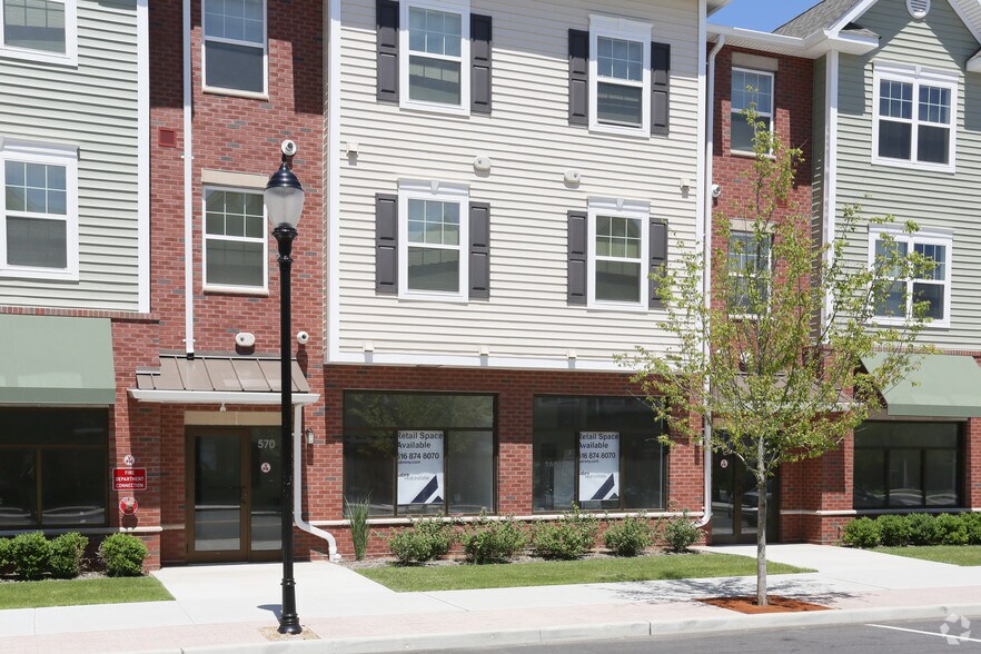 More Photos Of 700 Wincoram Way, Coram Apartments For Lease