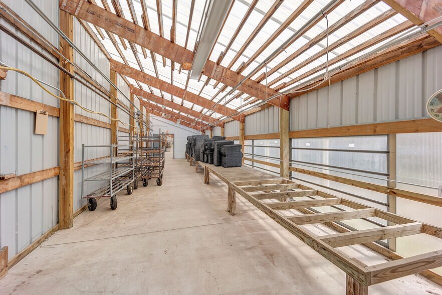 More Photos Of 4040 Velp Ave, Green Bay Specialty For Sale