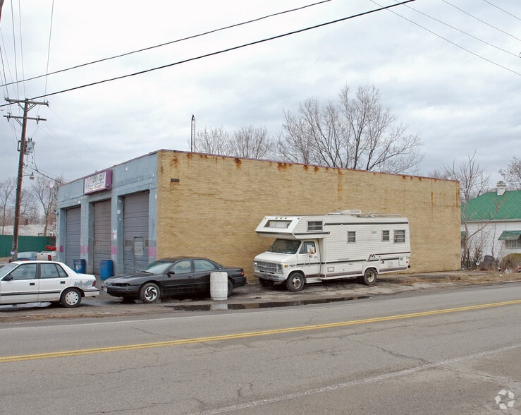More Photos Of 1809 Valley St, Dayton Auto Repair For Sale