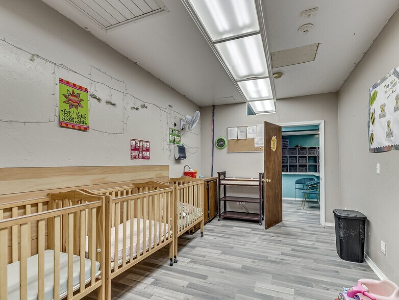 More Photos Of 1419 W London St, El Reno Religious Facility For Sale
