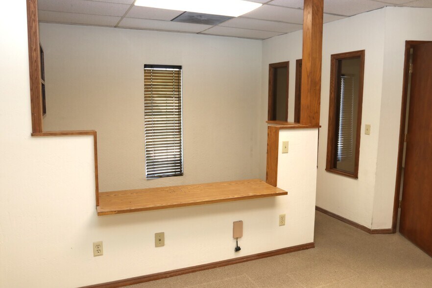 More Photos Of 428 E Southern Ave, Tempe Office For Sale