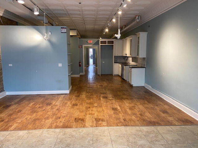 More Photos Of 139-143 S Oak Park Ave, Oak Park Storefront Retail Office For Lease