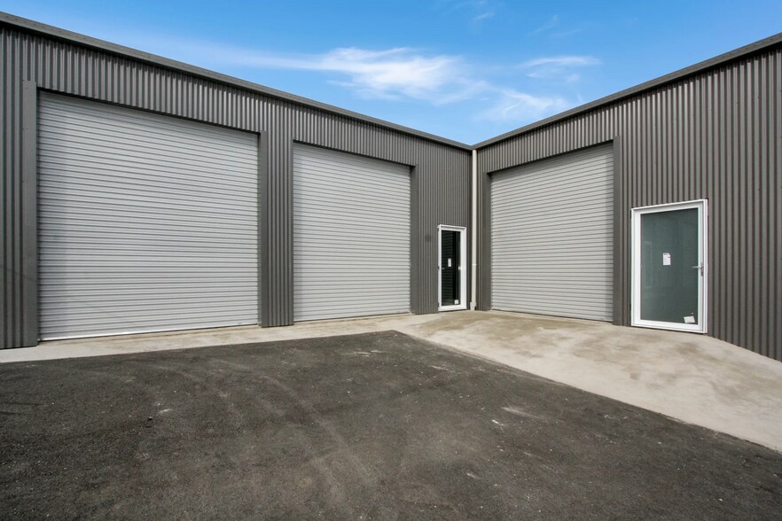 More Photos Of 2 Short St, Cooma Warehouse For Lease