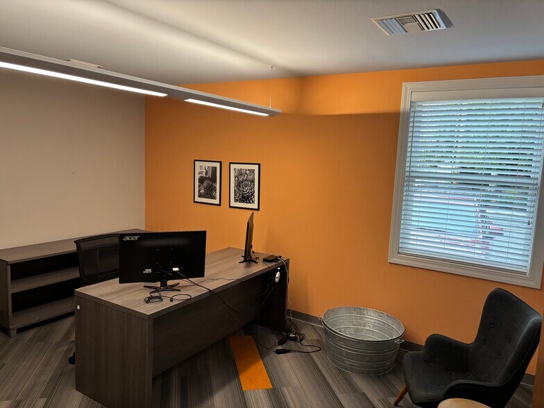 More Photos Of 321 N Maple St, North Little Rock Office For Lease