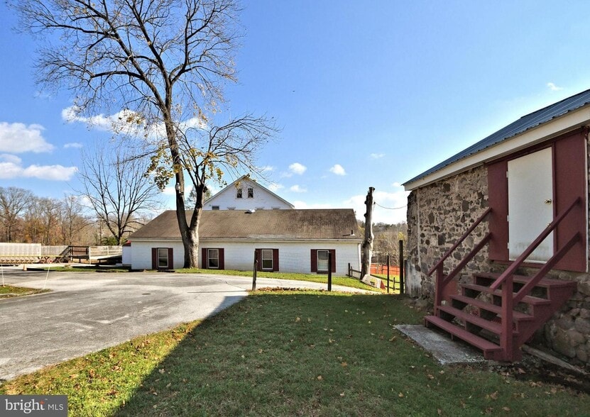 More Photos Of 820 Mancill Mill Rd, King Of Prussia Light Manufacturing For Sale