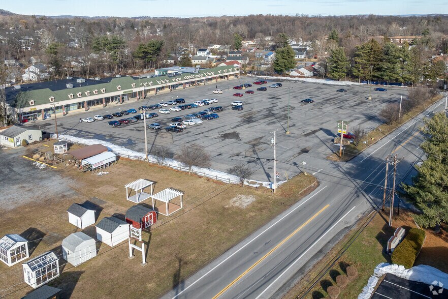 More Photos Of 426-436 Blooming Grove Tpke, New Windsor Township Unknown For Lease