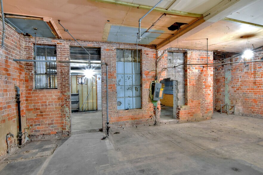 More Photos Of 206 Pilaklakaha Ave, Auburndale Apartments For Sale