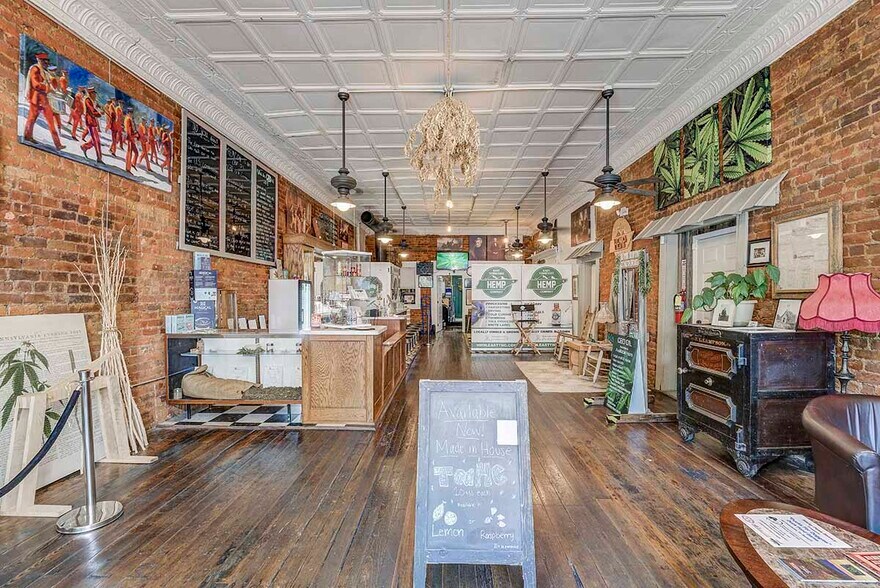 More Photos Of 107 E Main St, Jonesborough Storefront For Sale