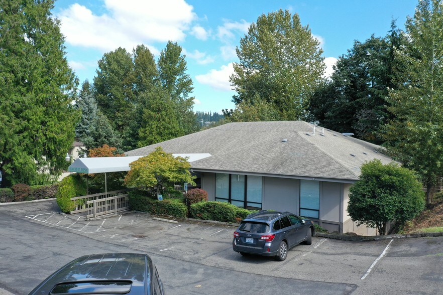 More Photos Of 1900 116th Ave NE, Bellevue Medical For Lease