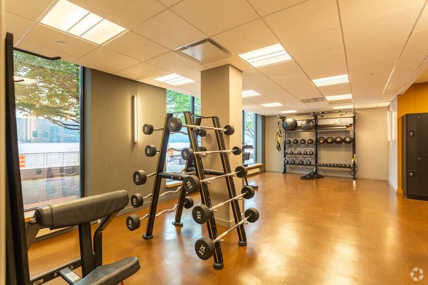 More Photos Of 1 Van Der Donck St, Yonkers Apartments For Lease