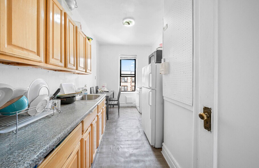 More Photos Of 8501 Fort Hamilton Pky, Brooklyn Apartments For Sale