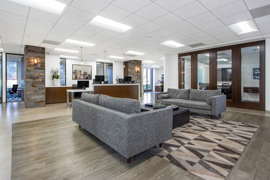 More Photos Of 23 Corporate Plaza Dr, Newport Beach Coworking Space