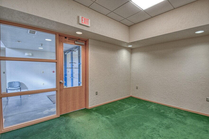 More Photos Of 3280 Marshall Ave, Norman Office For Sale