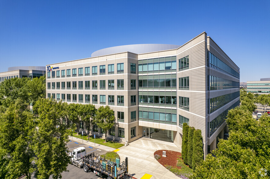 Primary Photo Of 6210 Stoneridge Mall Rd, Pleasanton Office For Lease