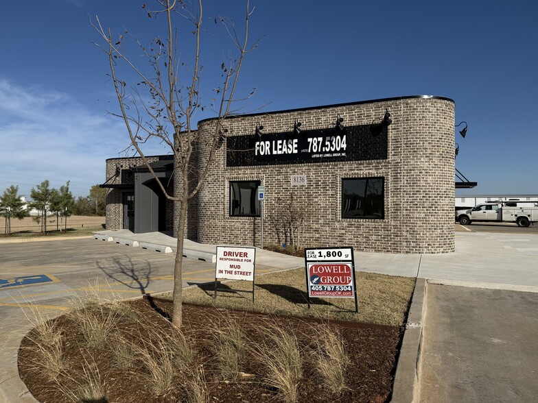 More Photos Of 8136 Silver Crossing, Oklahoma City Warehouse For Lease