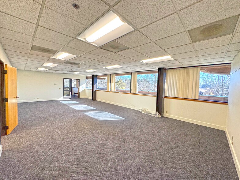 More Photos Of 50 Professional Center Dr, Rohnert Park Office For Sale