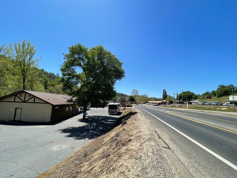 More Photos Of 35335-35297 Highway 41, Coarsegold Freestanding For Lease